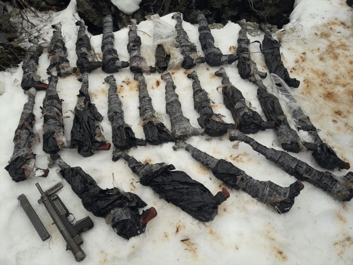 Diyarbakır'da PKK'ya darbe