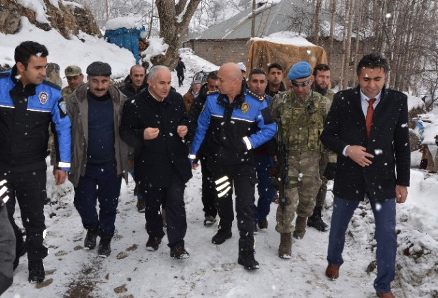 Komutandan köylülere söz: Gelemezsem rütbelerimi söker atarım