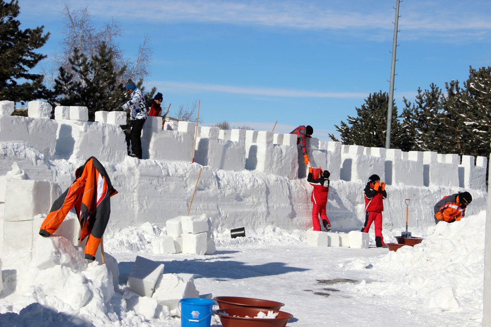 Erzurum’da ‘kardan sokak’ yaptılar