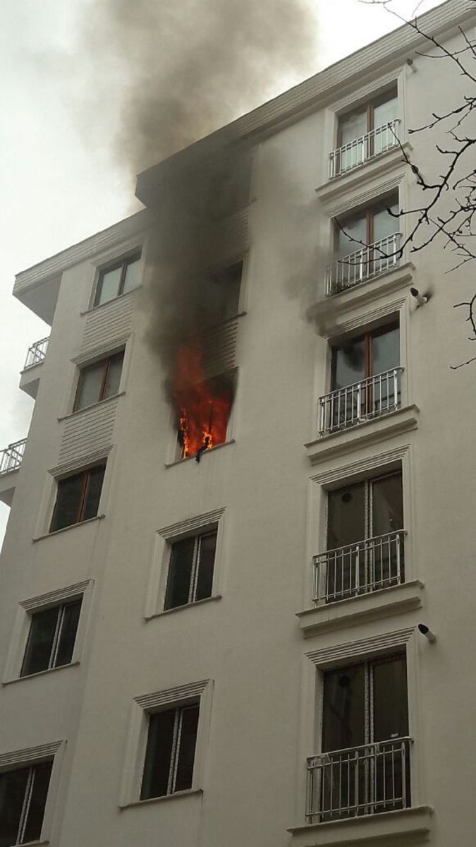 Rize’de korkutan yangın!