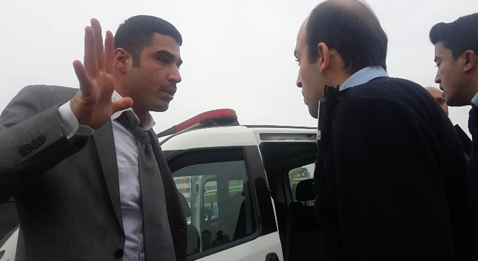 İstanbul'da vatandaş polise vuran zanlıyı linç etmeye çalıştı