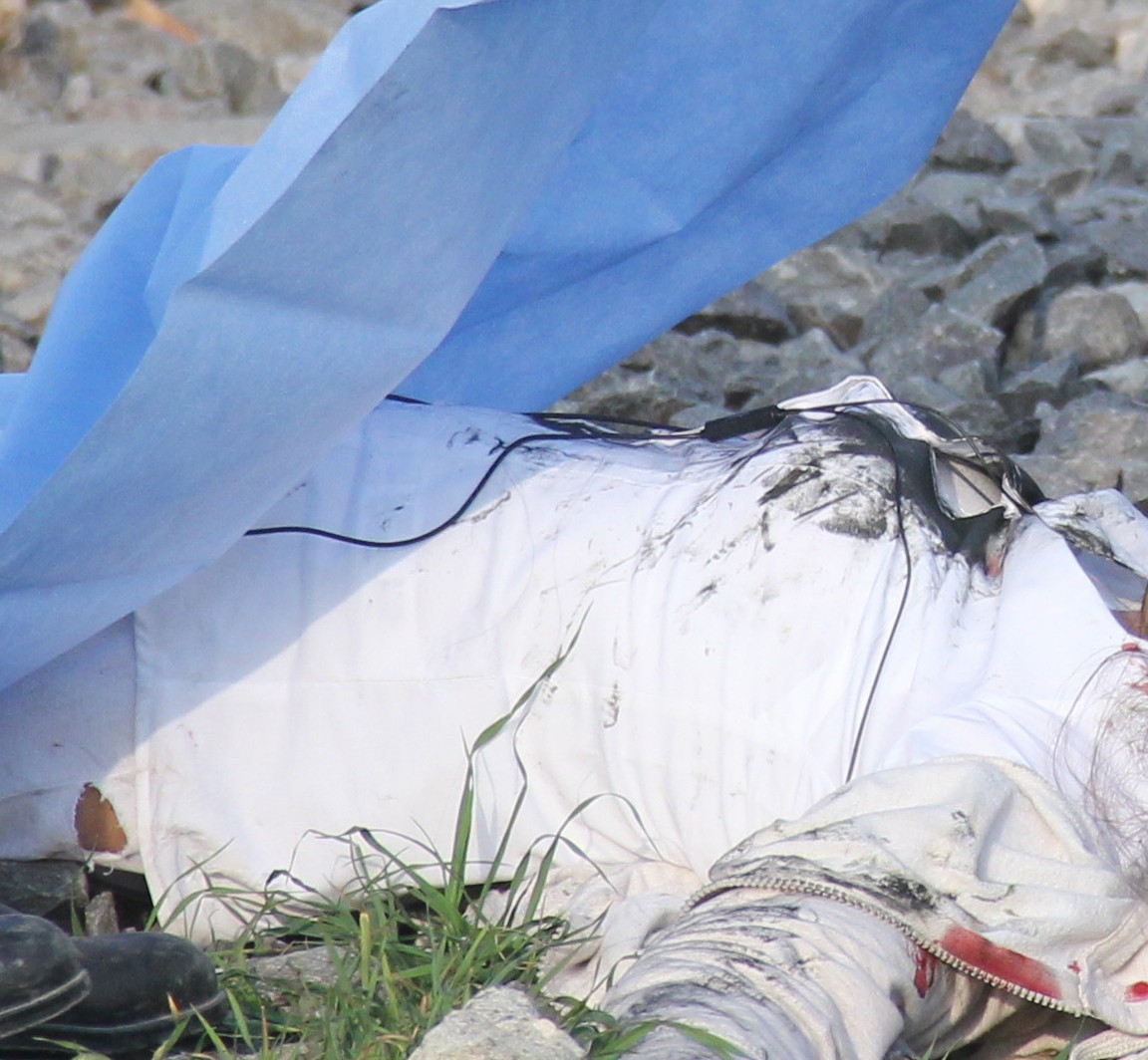 Trenin çarptğı genç kız öldü