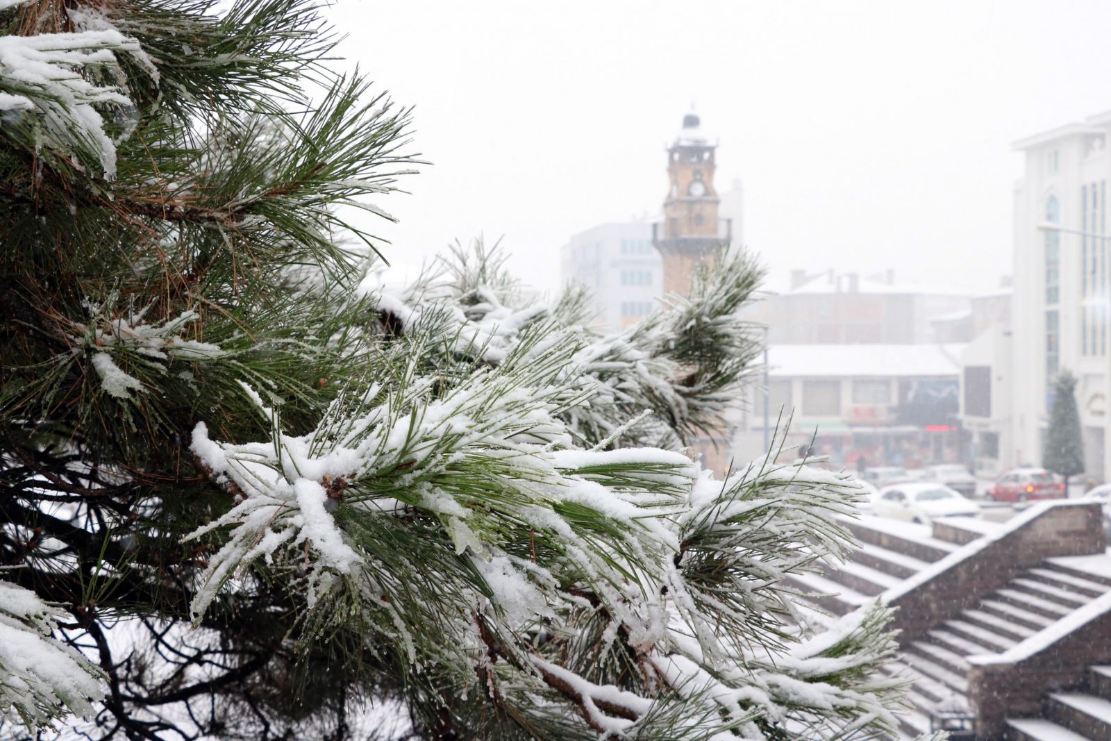 Türkiye beyaza büründü | Hangi illere kar yağdı? | İstanbul'a Kar Ne Zaman Yağacak