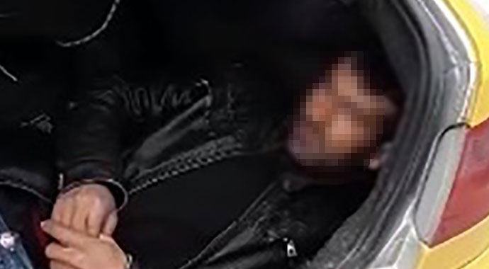 Bagajdan Afganlı göçmen çıktı