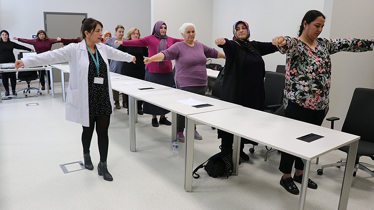 Obezite merkezinde kilolarından kurtuluyorlar