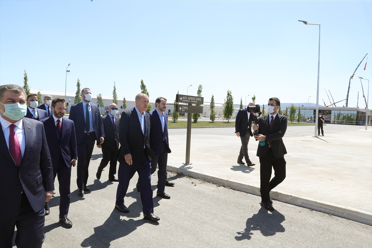 Cumhurbaşkanı Erdoğan'dan salgın hastanelerine denetleme