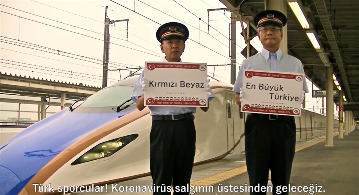 Olimpiyatlar öncesinde Japonya’da Honjo şehri Türk bayraklarıyla süslendi