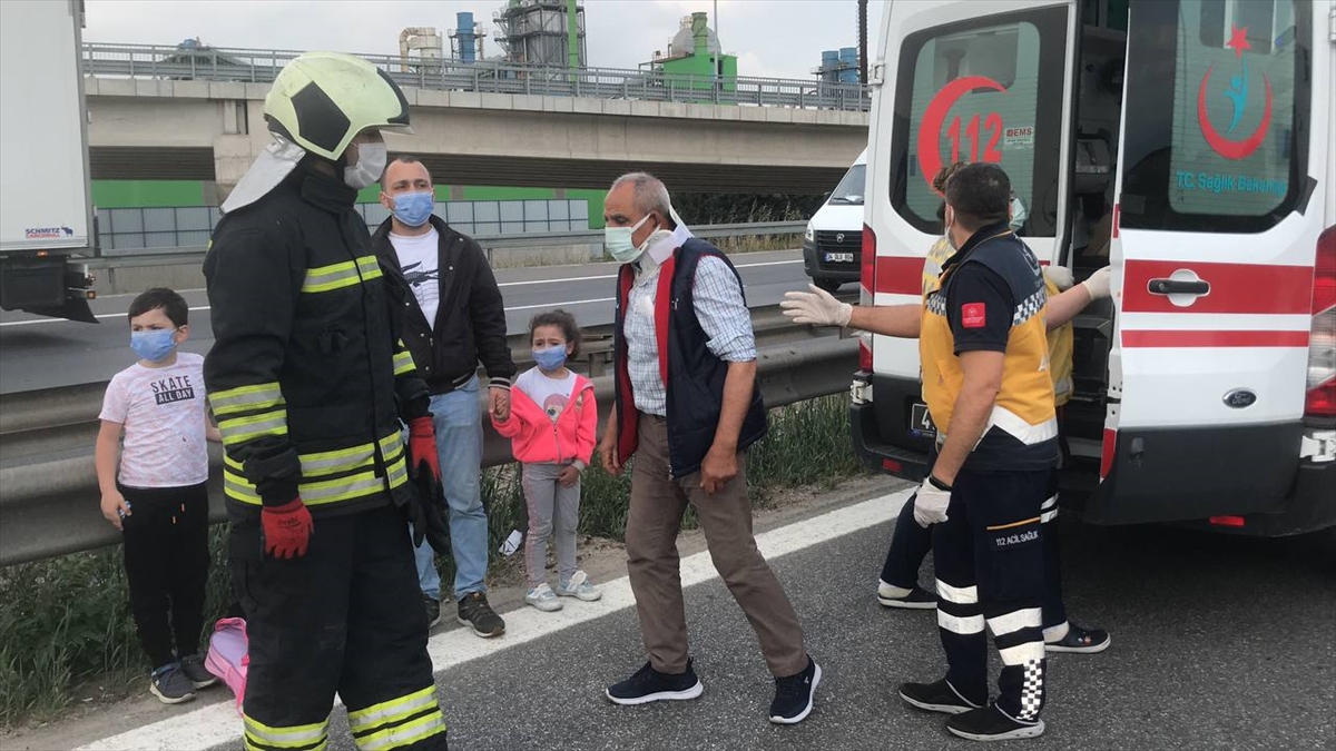 Anadolu Otoyolu'nda iki yolcu otobüsü çarpıştı: 8 yaralı Anadolu Otoyolu'nda iki yolcu otobüsü çarpıştı: 8 yaralı