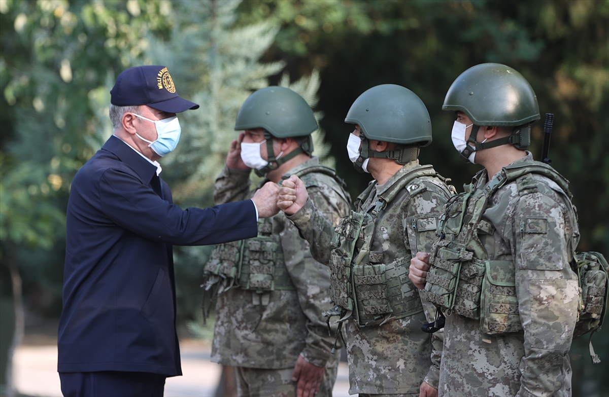 Bakan Akar: Yunanistan yayılmacı tutumla bir yere varamaz Bakan Akar: Yunanistan yayılmacı tutumla bir yere varamaz
