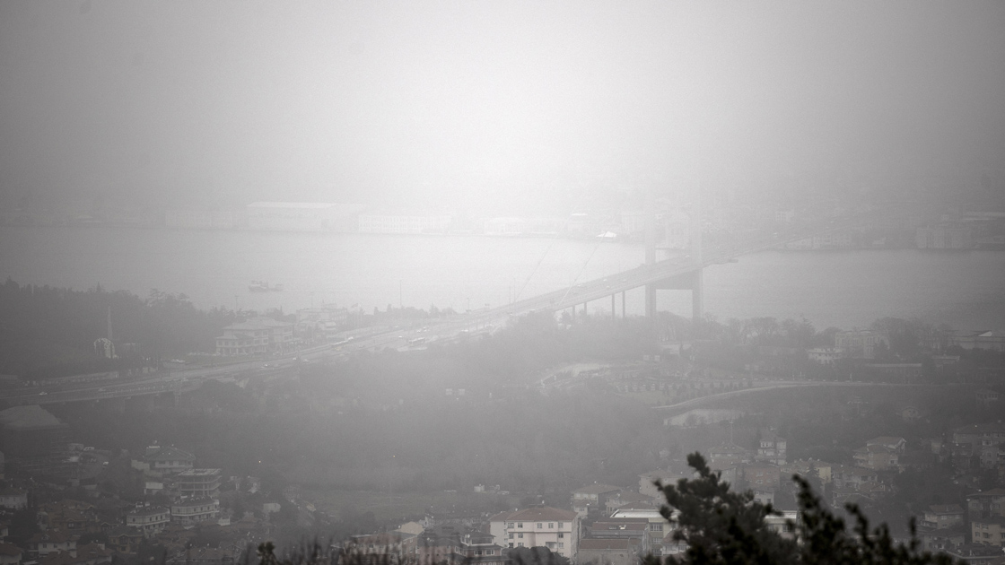 İstanbul'un bazı ilçelerinde yağış etkili oluyor