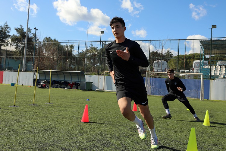Fethi Sekin'in oğlu Burak Tolunay Sekin: Babam beni Galatasaray'da görmek isterdi