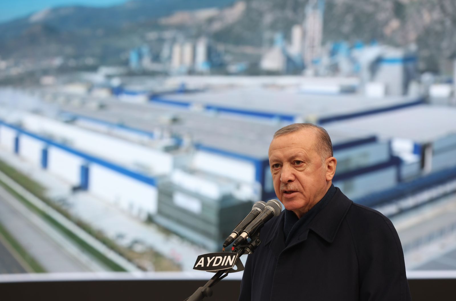 Cumhurbaşkanı Erdoğan: Türk ekonomisine güvenen herkese sahip çıkıyoruz