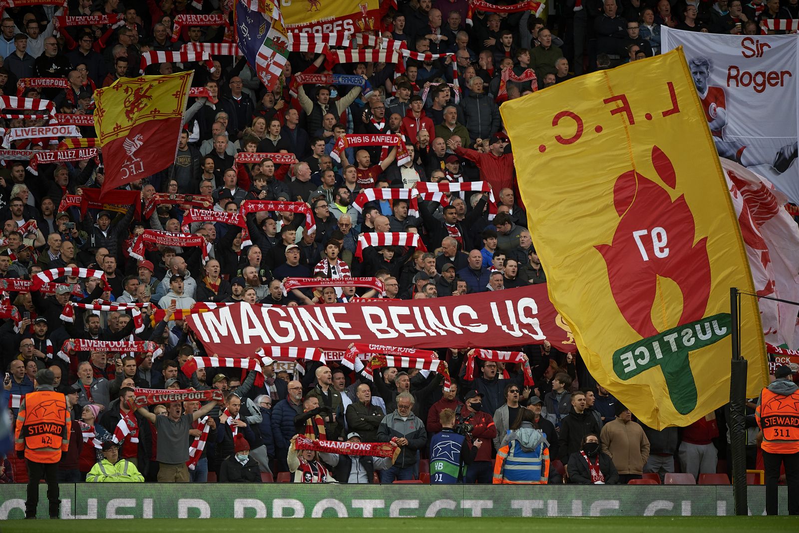 Liverpool'un bir ayağı finalde... Villarreal bu kez başaramadı Liverpool'un bir ayağı finalde... Villarreal bu kez başaramadı
