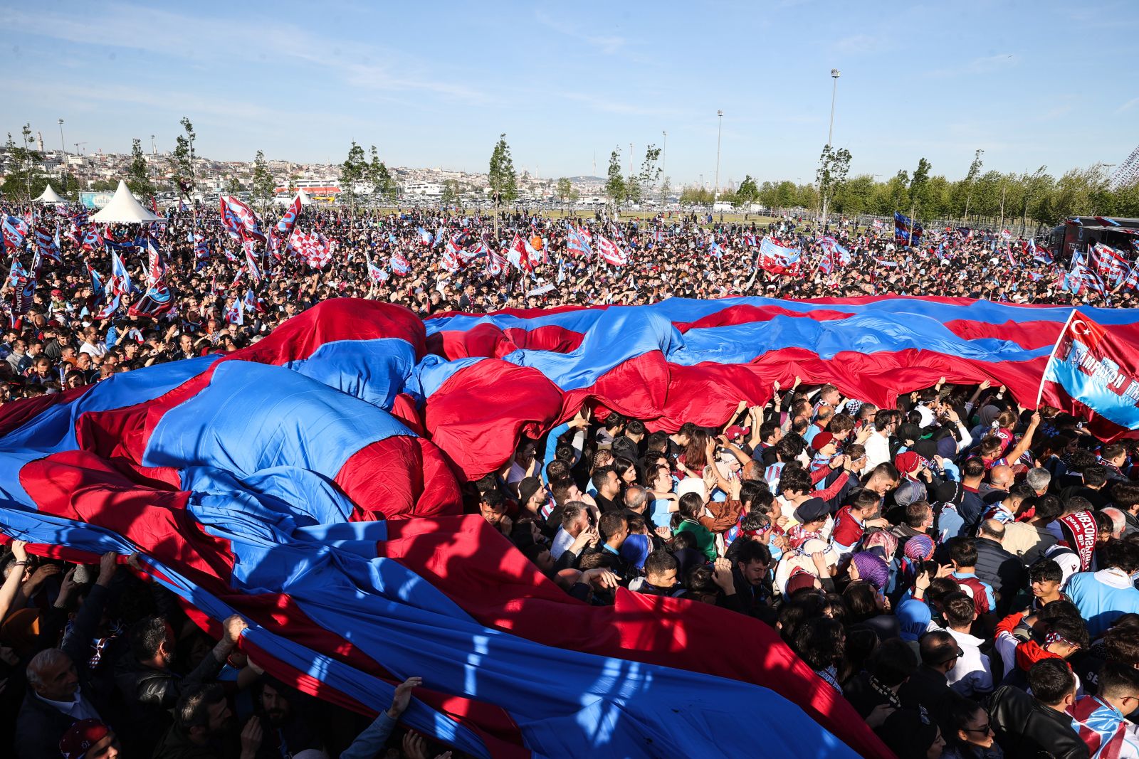 Yenikapı'da kaç Trabzonspor taraftarı vardı? Ahmet Ağaoğlu: 