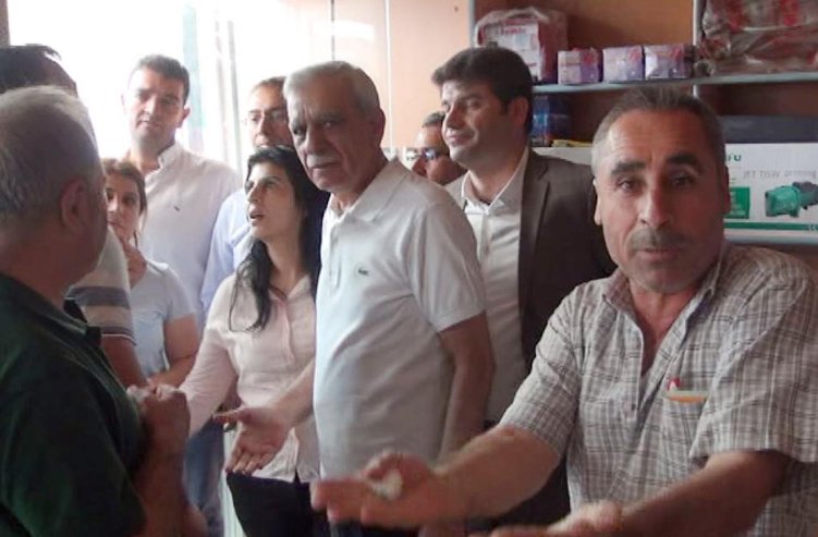 Terör mağduru vatandaşlardan Ahmet Türk'e tepki