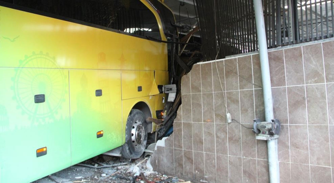 Önce annesini sonra nişanlısını trafik kazasında kaybeden gencin vasiyeti yürek burktu!