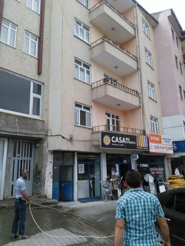 Karısını bıçak, kendini av tüfeği ile öldürdü!..