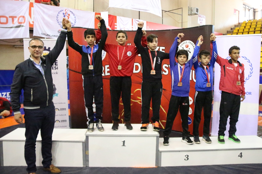 13 yaşındaki Hamza Zopalı, 5 kez Türkiye şampiyonu oldu