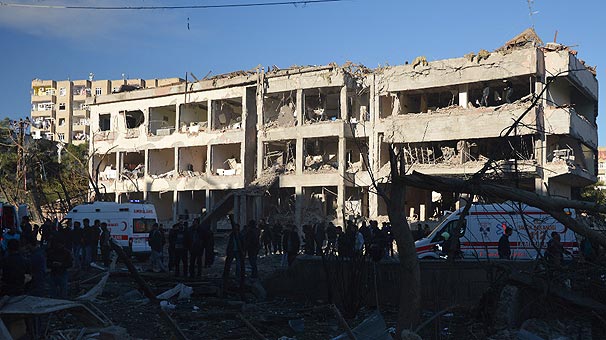 Diyarbakır'daki bombalı saldırıdan acı haber! Maalesef şehit sayısı arttı