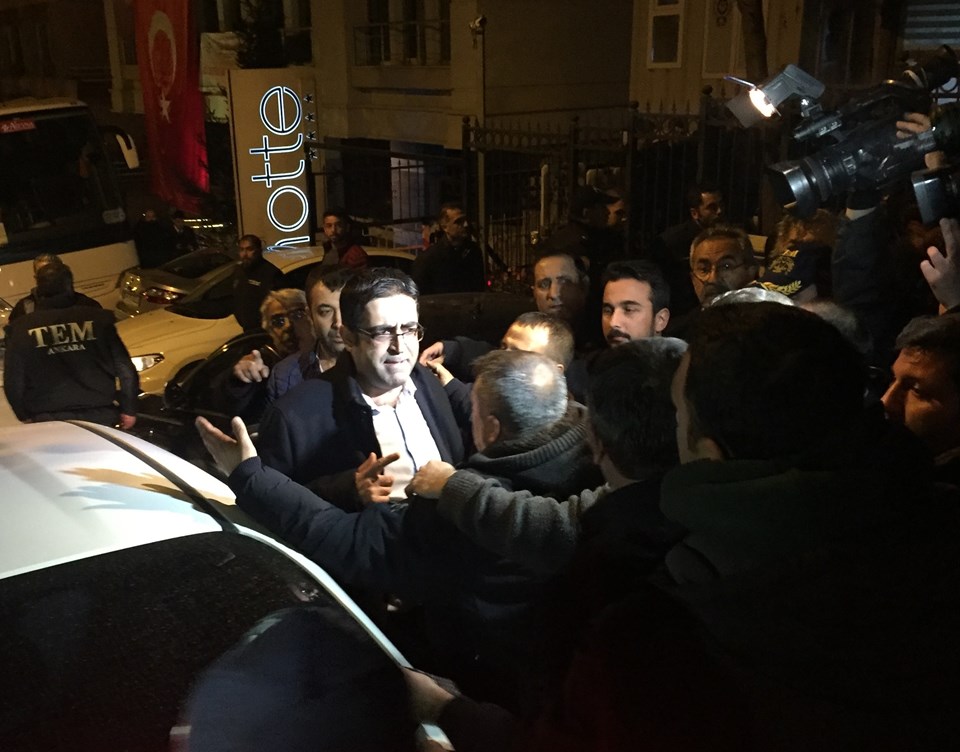 HDP'ye terör operasyonu... Yüksekdağ ve Demirtaş mahkemeye sevkedildi