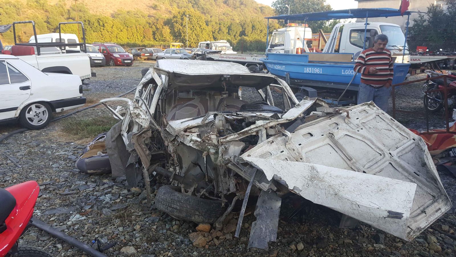 Polisten kaçarken takla atan arabanın şoförü öldü