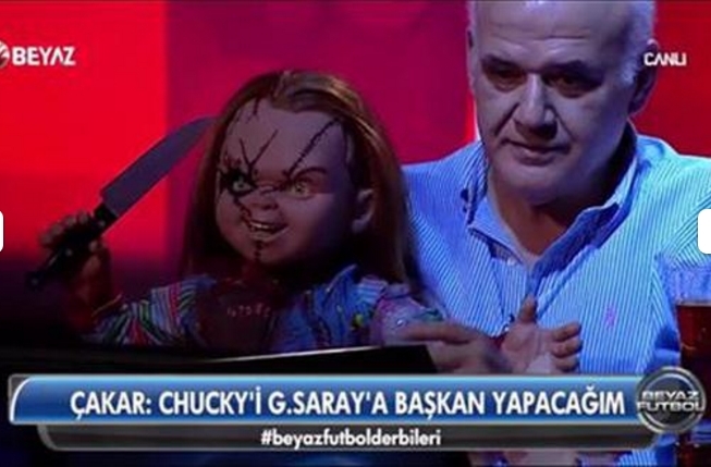 Ahmet Çakar programa Chucky ile çıktı ortalığı salladı