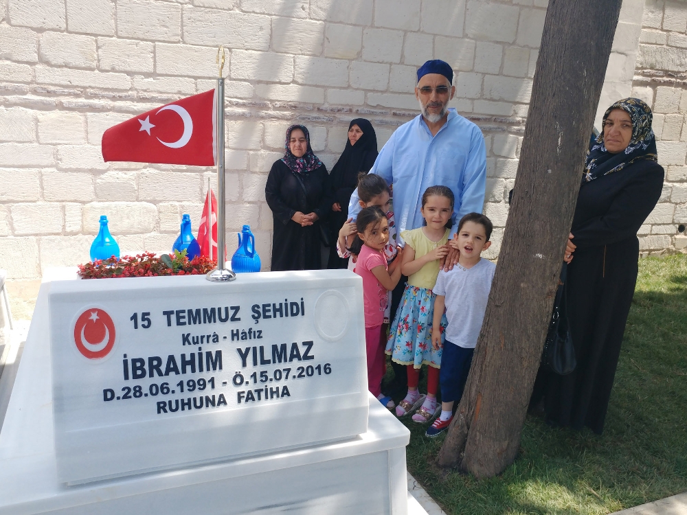 15 Temmuz Şehitliği ziyaretçi akınına uğruyor