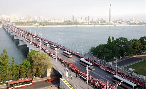 CNN tüm dünyaya son dakika geçti: Yola çıktı