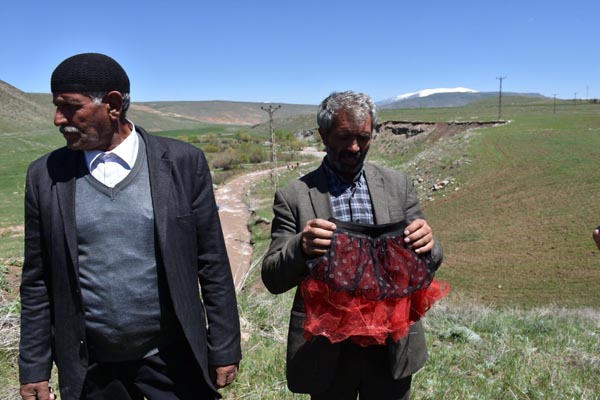 Kaybolan 3 yaşındaki kız çocuğunun eteği bulundu