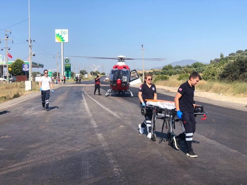 Ambulans ile otomobil çarpıştı, hava ambulansı yola indi