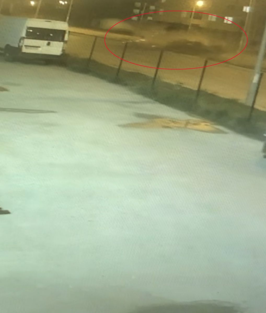 Park halindeki tıra çarptı, motoru metrelerce fırladı