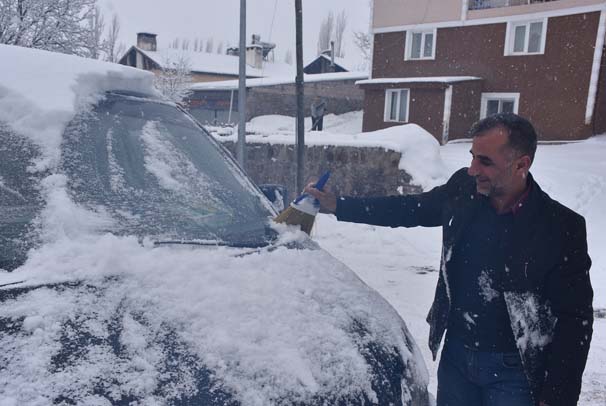 Ardahan'da kar hayatı olumsuz etkiledi