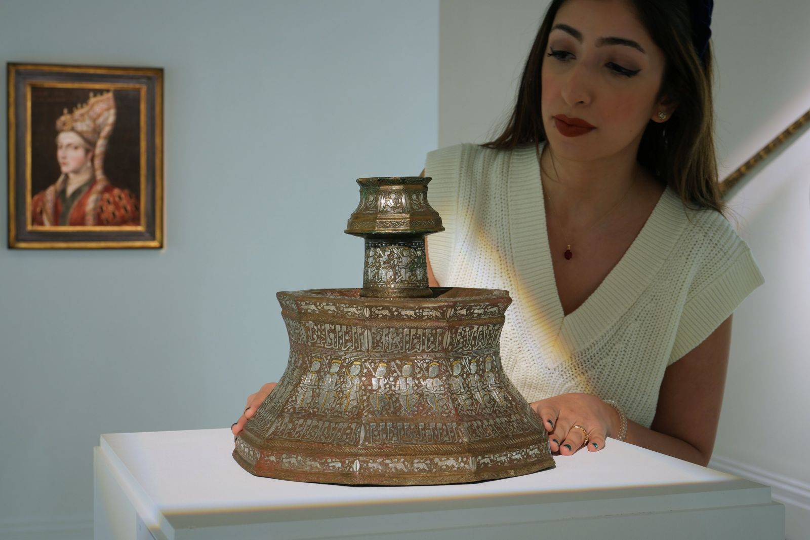 Hürrem Sultan'ın portresi 1.6 milyon TL'ye satıldı