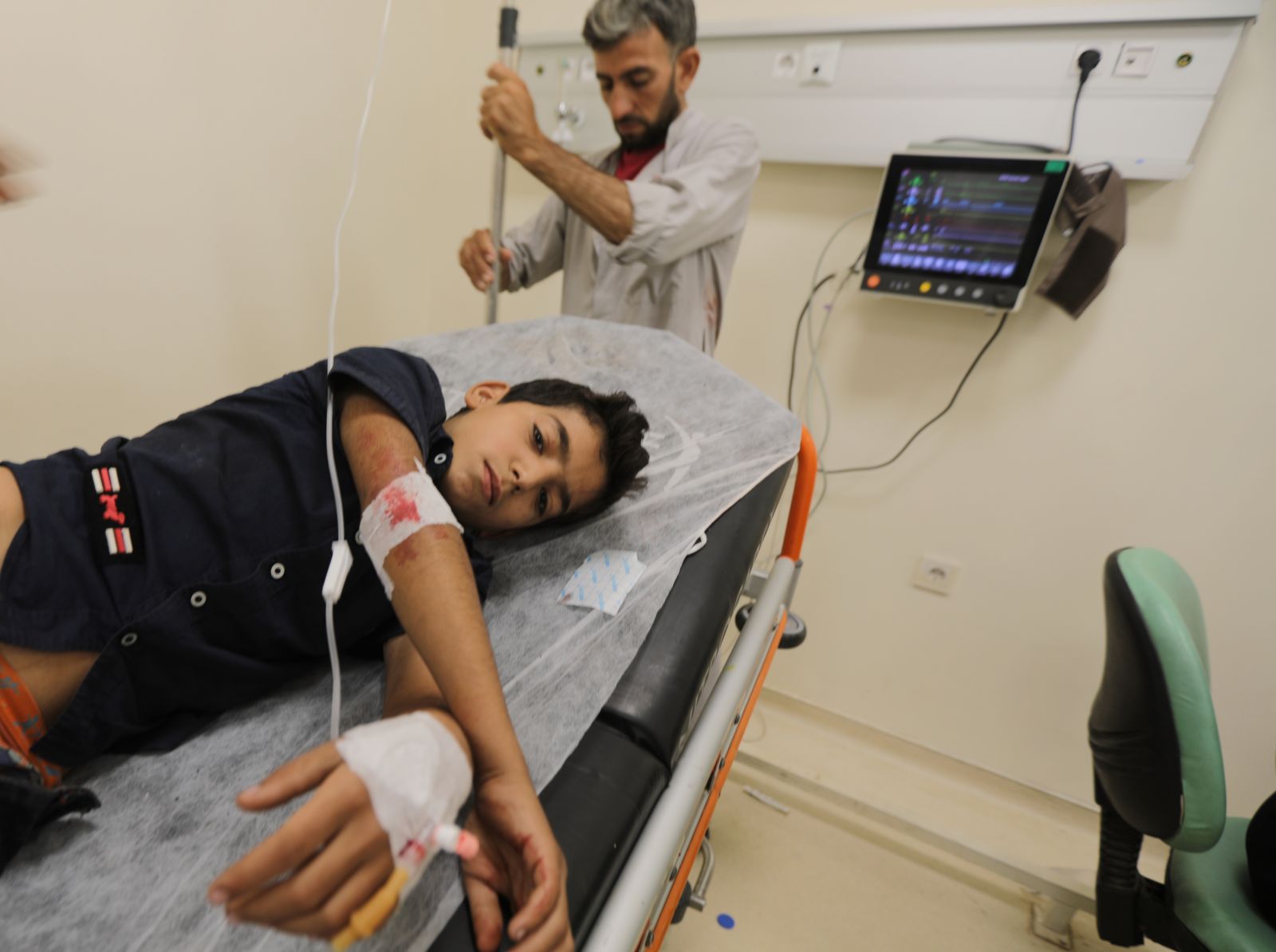 YPG/PKK El Bab'da sivilleri vurmuştu! Bilanço ağırlaşıyor