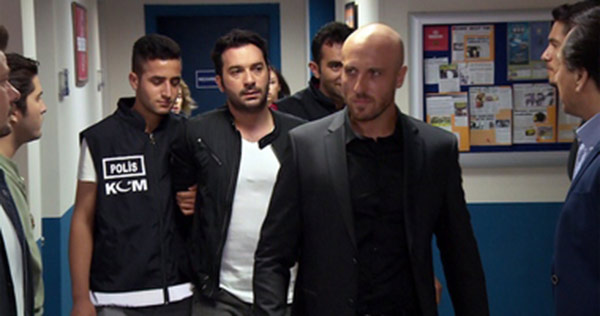 FETÖ'cü komiseri hapisten kaçırıyorlar!