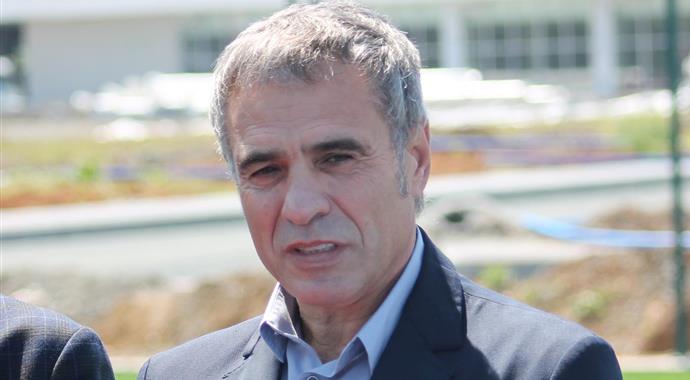 Ersun Yanal, Trabzonspor'a imzayı attı