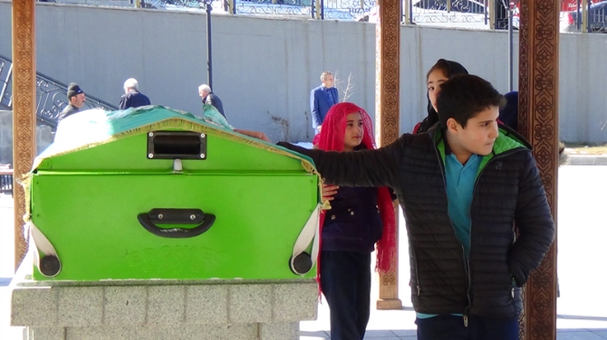 12 yaşındaki kız basketbol oynarken öldü