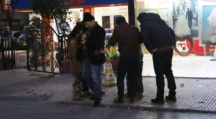 Suriyeli çocuklara polis sahip çıktı