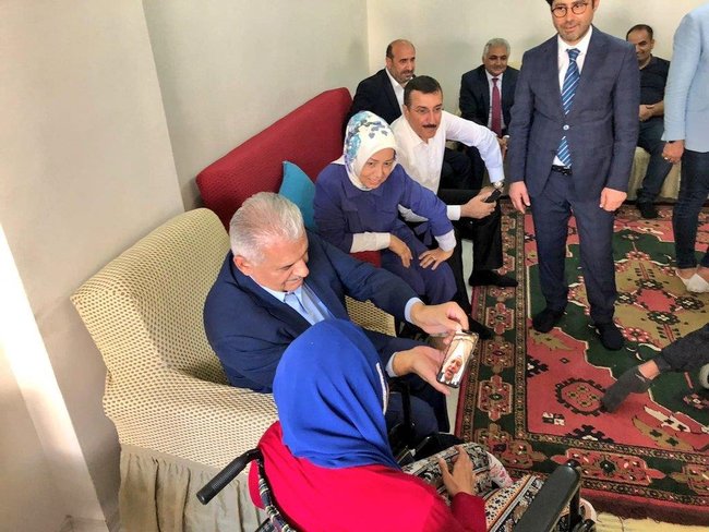 Binali Yıldırım Malatya'da Katı ailesini ziyaret etti