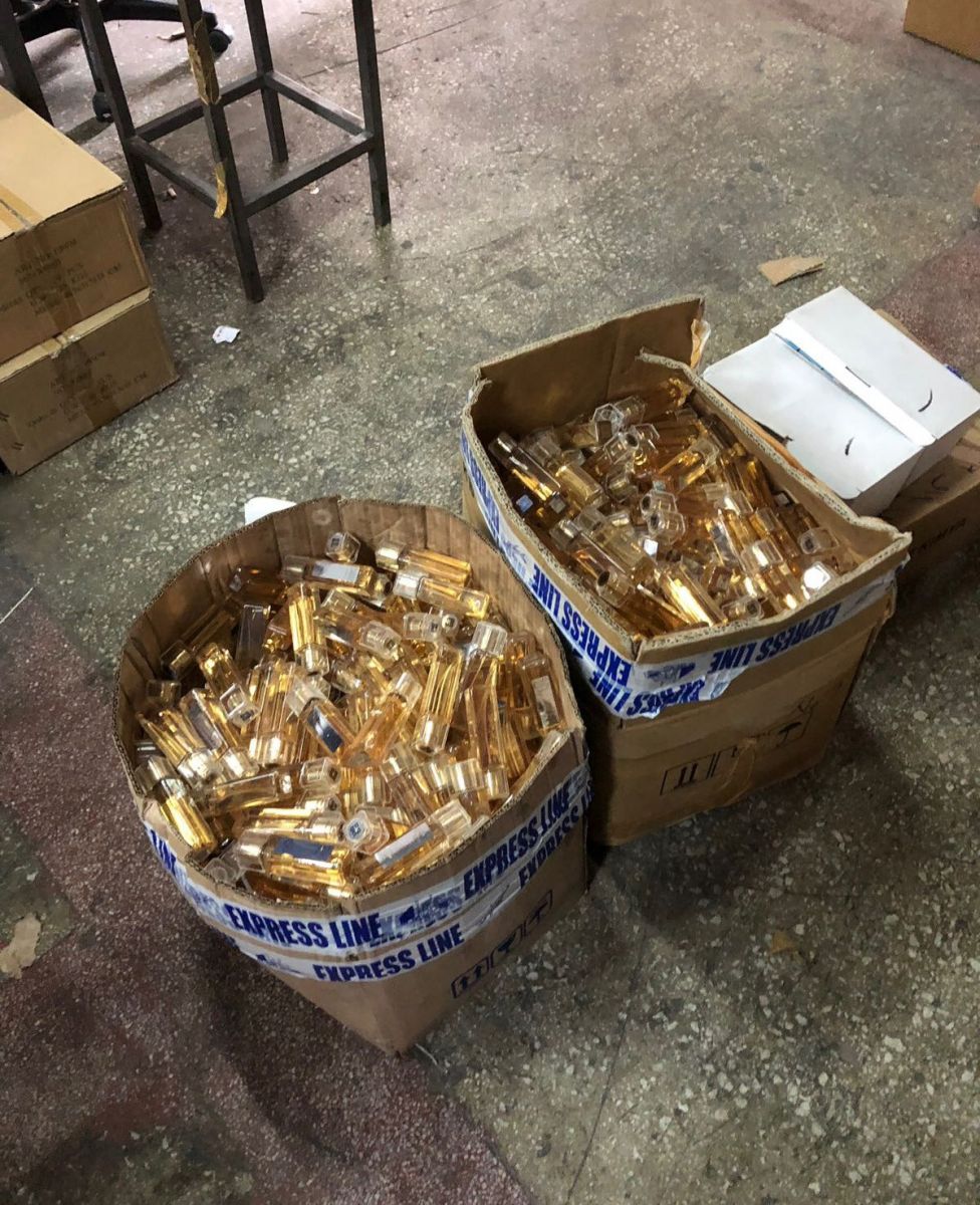 İstanbul'da sahte parfüm deposuna operasyon