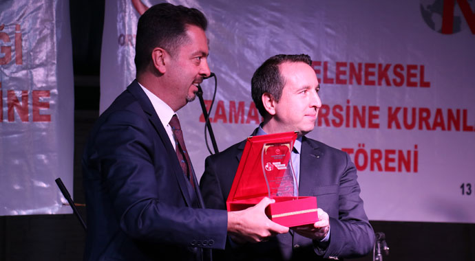 İhlas Medya Ankara Temsilcisi Batuhan Yaşar'a ödül