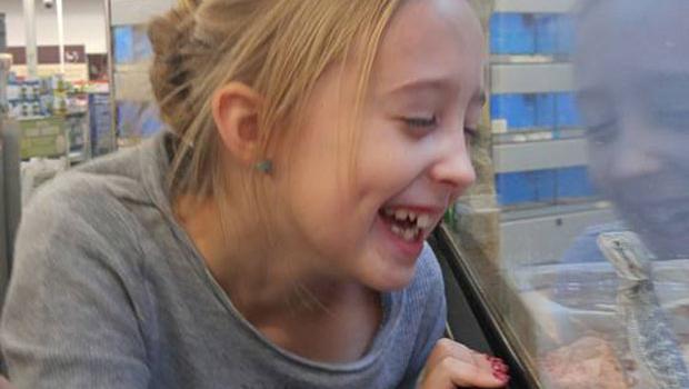 8 yaşındaki kız meme kanseri oldu!