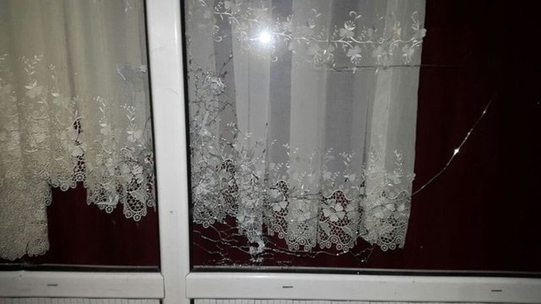 Tahliye olduğu gibi 3 kişi vurup, kahvehane taradı