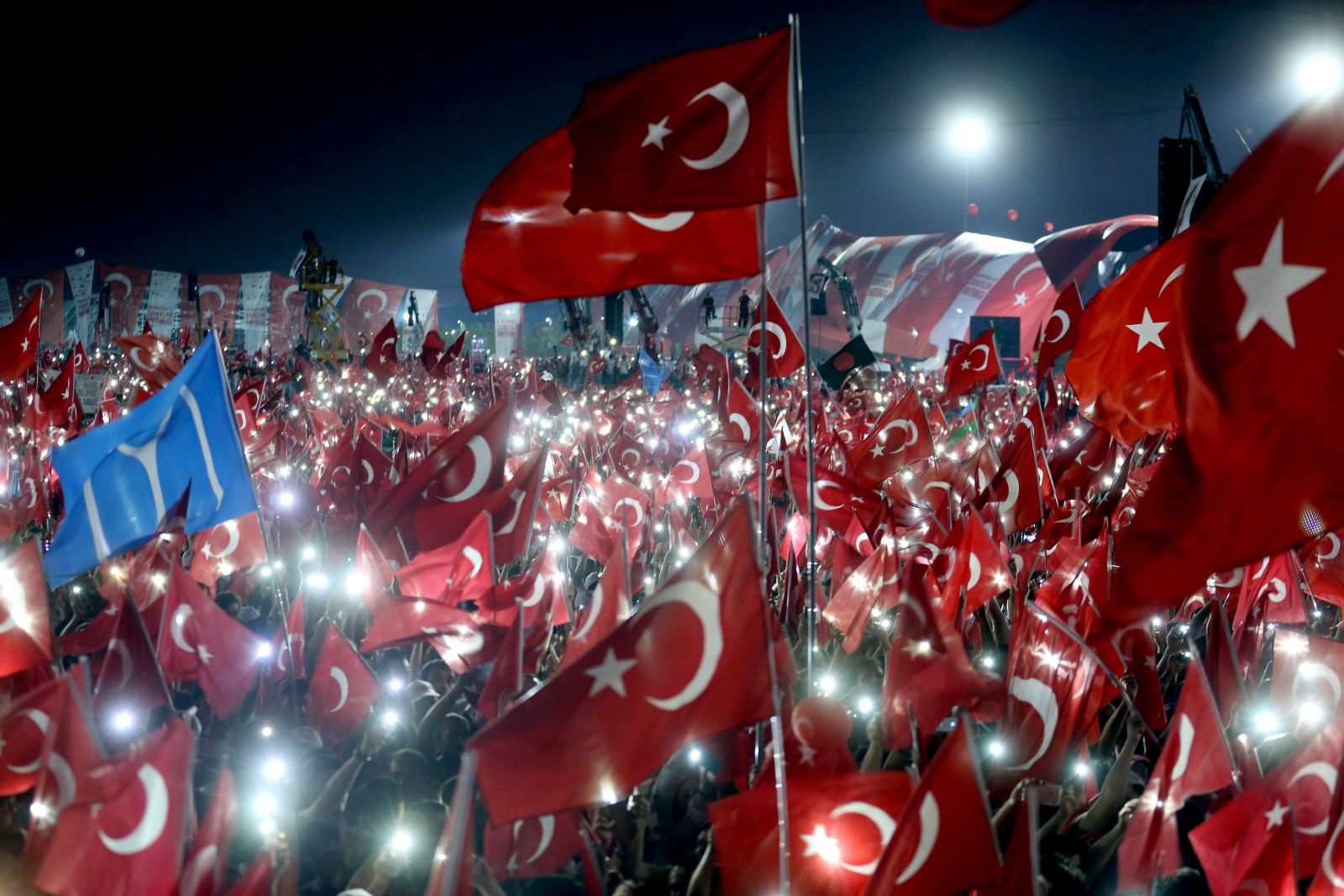 'Zillet değil Millet'