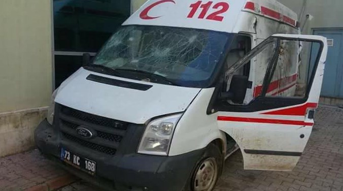 Hainler ambulansa saldırdı Hainler ambulansa saldırdı