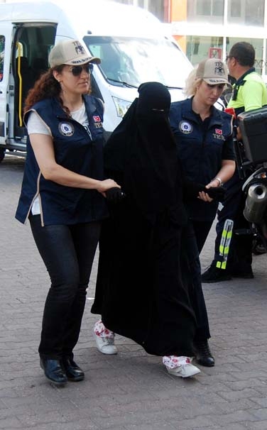 Yakalanan DEAŞ'lı teröristlerin görüntüleri ortaya çıktı!