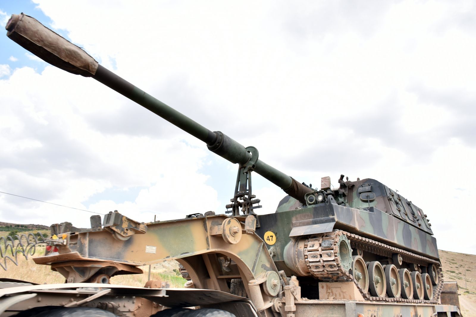 Suriye sınırına fırtına obüs ile topçu bataryaları sevk edildi