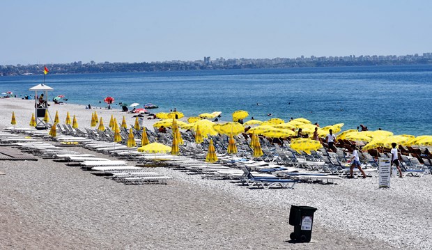 Antalya'da 88 yılın en sıcak günü yaşandı