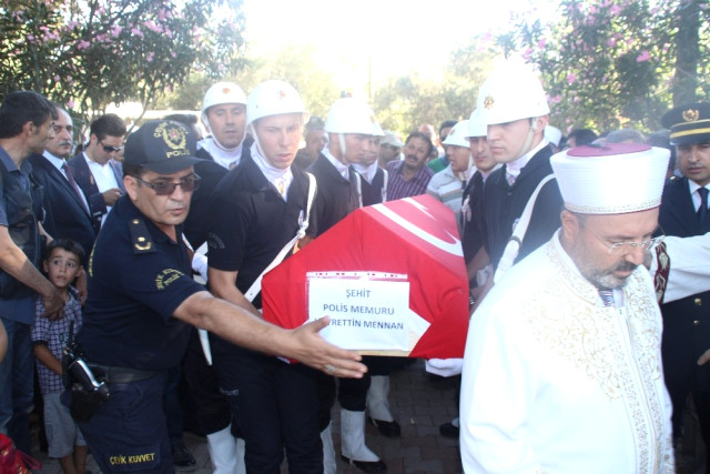 Şehit oğlunun feryatları yürekleri dağladı