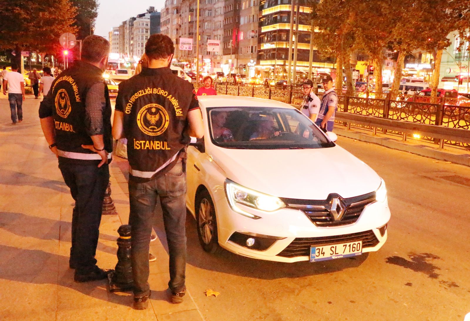İstanbul'da 5 bin polisle dev operasyon